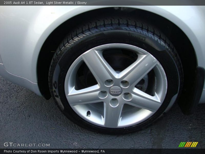 Light Silver Metallic / Ebony 2005 Audi A4 1.8T Sedan