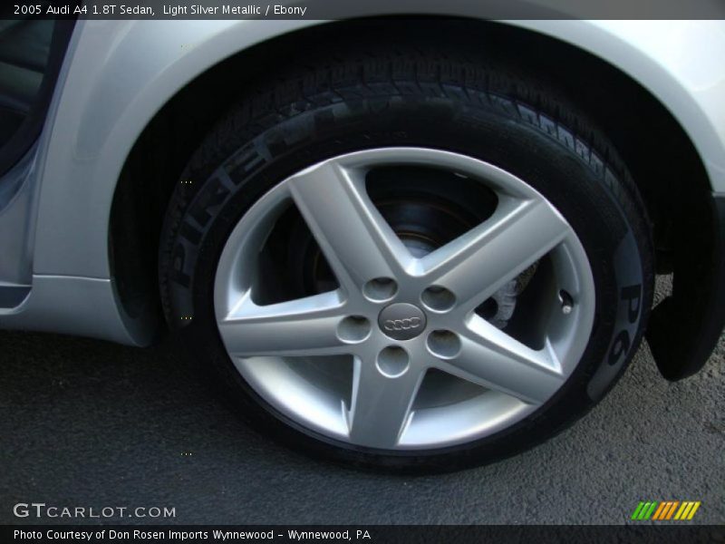 Light Silver Metallic / Ebony 2005 Audi A4 1.8T Sedan