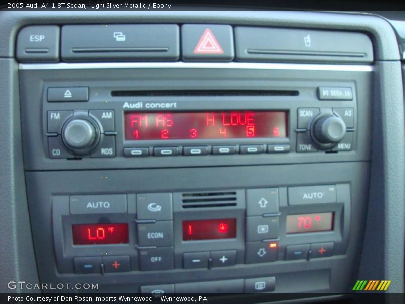 Light Silver Metallic / Ebony 2005 Audi A4 1.8T Sedan