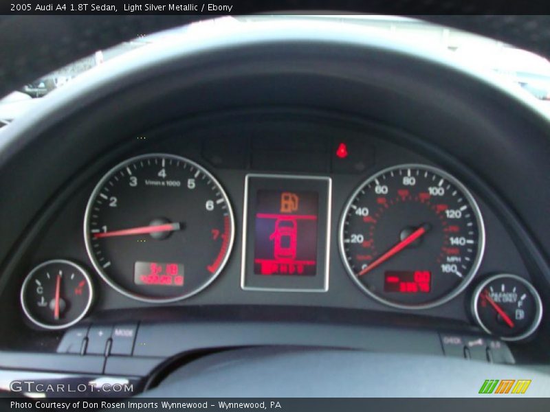 Light Silver Metallic / Ebony 2005 Audi A4 1.8T Sedan