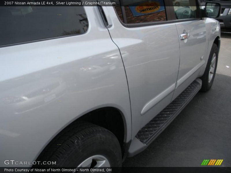 Silver Lightning / Graphite/Titanium 2007 Nissan Armada LE 4x4