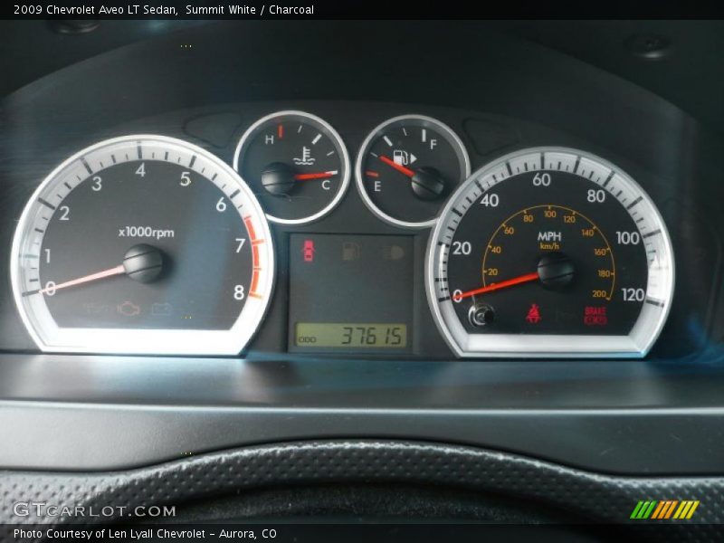 Summit White / Charcoal 2009 Chevrolet Aveo LT Sedan