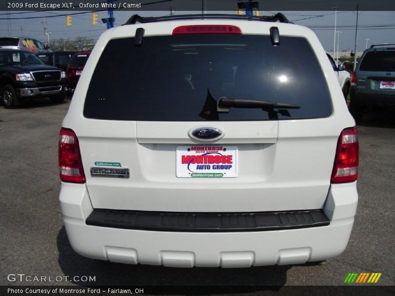 Oxford White / Camel 2009 Ford Escape XLT