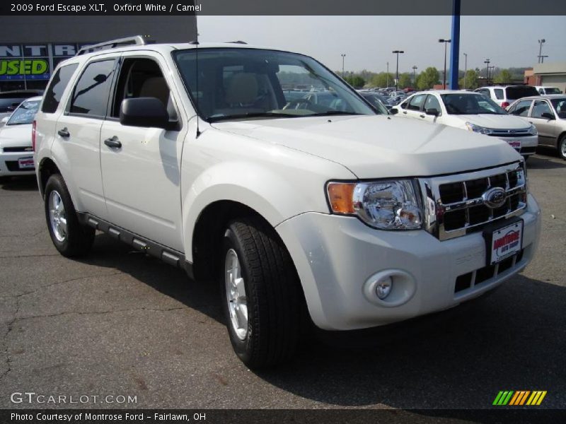 Oxford White / Camel 2009 Ford Escape XLT
