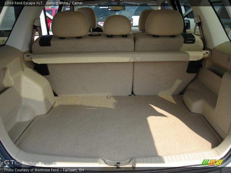 Oxford White / Camel 2009 Ford Escape XLT
