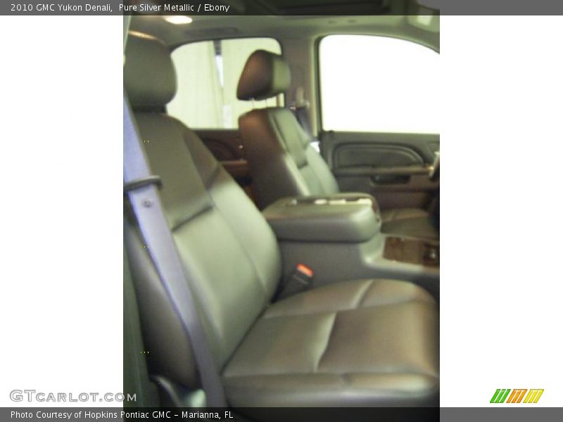 Pure Silver Metallic / Ebony 2010 GMC Yukon Denali