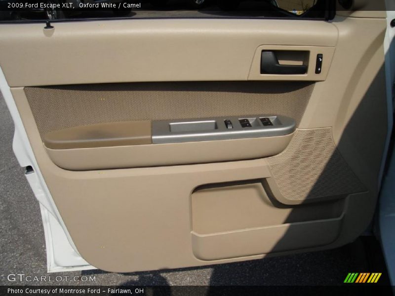 Oxford White / Camel 2009 Ford Escape XLT