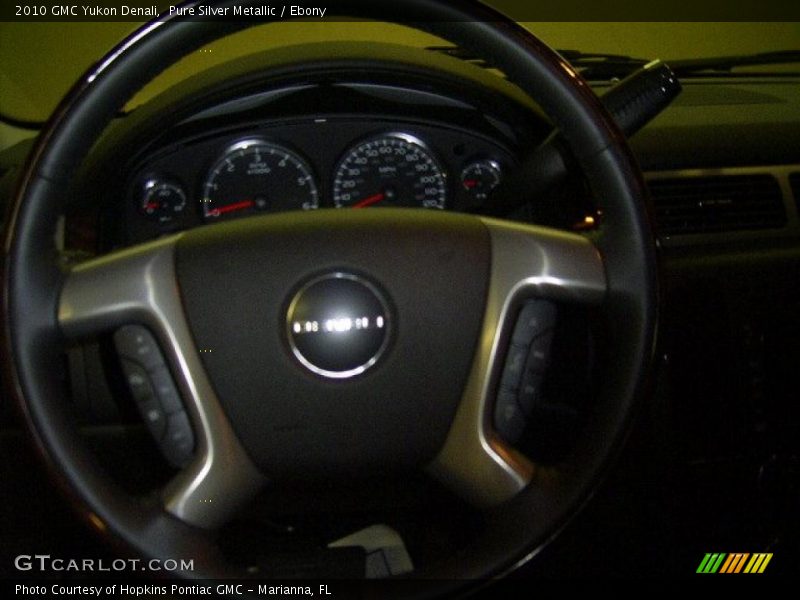 Pure Silver Metallic / Ebony 2010 GMC Yukon Denali