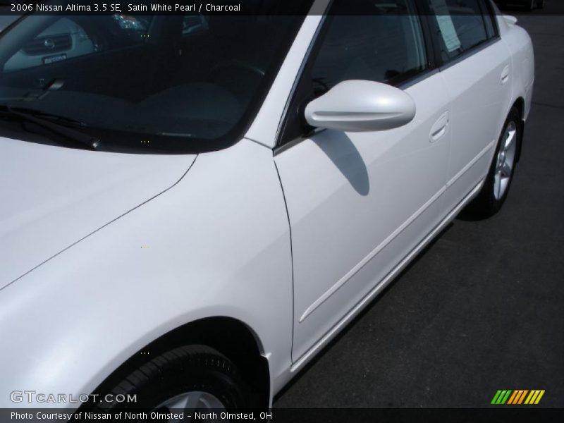 Satin White Pearl / Charcoal 2006 Nissan Altima 3.5 SE