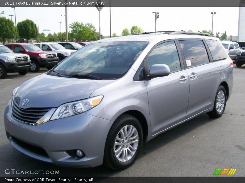 Silver Sky Metallic / Light Gray 2011 Toyota Sienna XLE