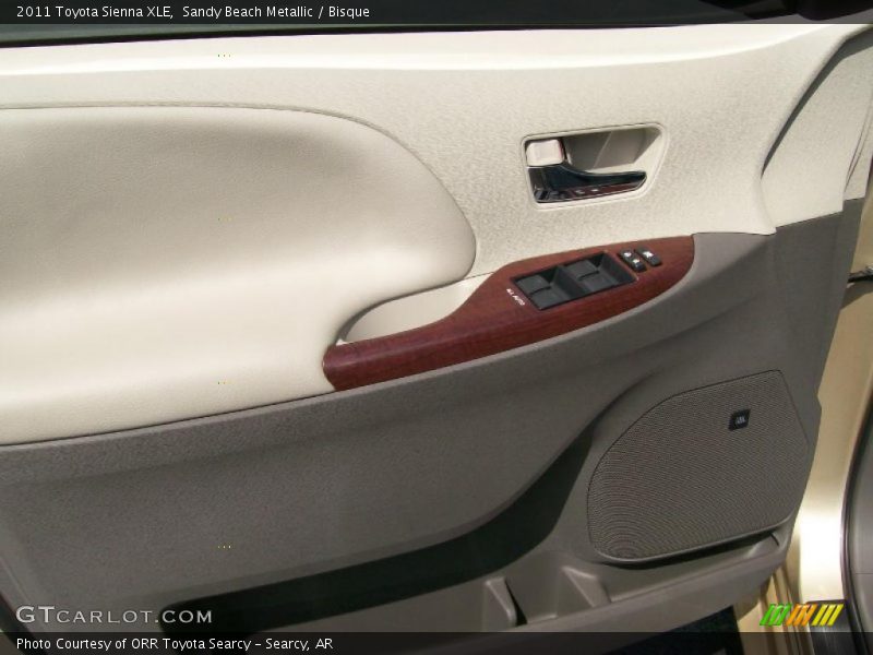 Sandy Beach Metallic / Bisque 2011 Toyota Sienna XLE