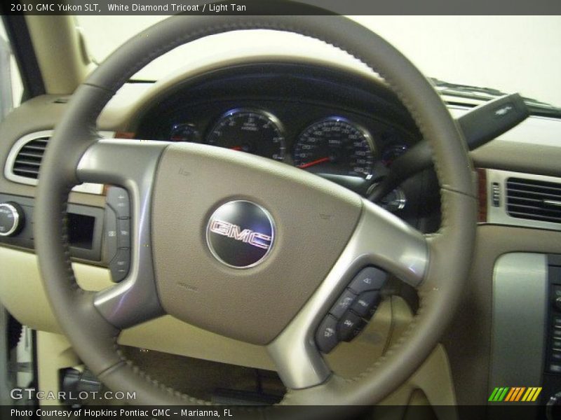 White Diamond Tricoat / Light Tan 2010 GMC Yukon SLT