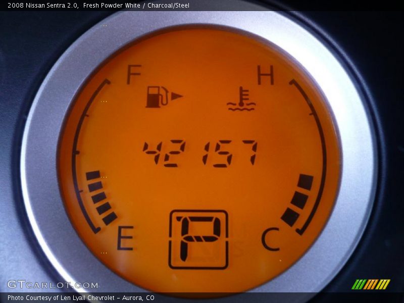 Fresh Powder White / Charcoal/Steel 2008 Nissan Sentra 2.0