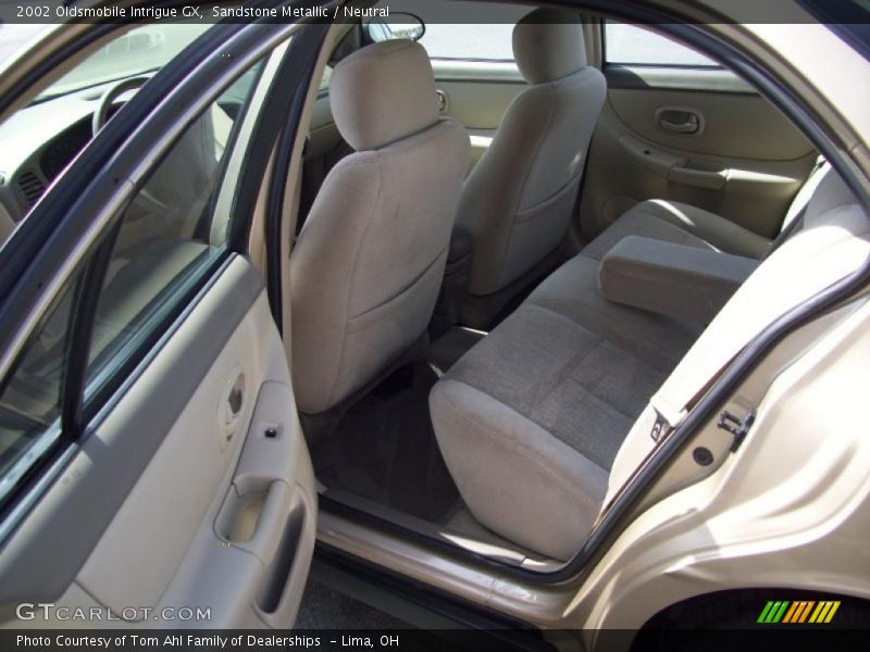 Sandstone Metallic / Neutral 2002 Oldsmobile Intrigue GX