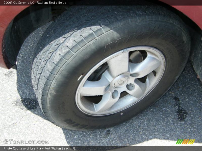 Radiant Red / Beige 2006 Kia Sorento LX