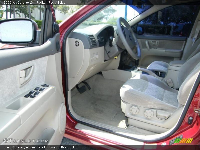 Radiant Red / Beige 2006 Kia Sorento LX