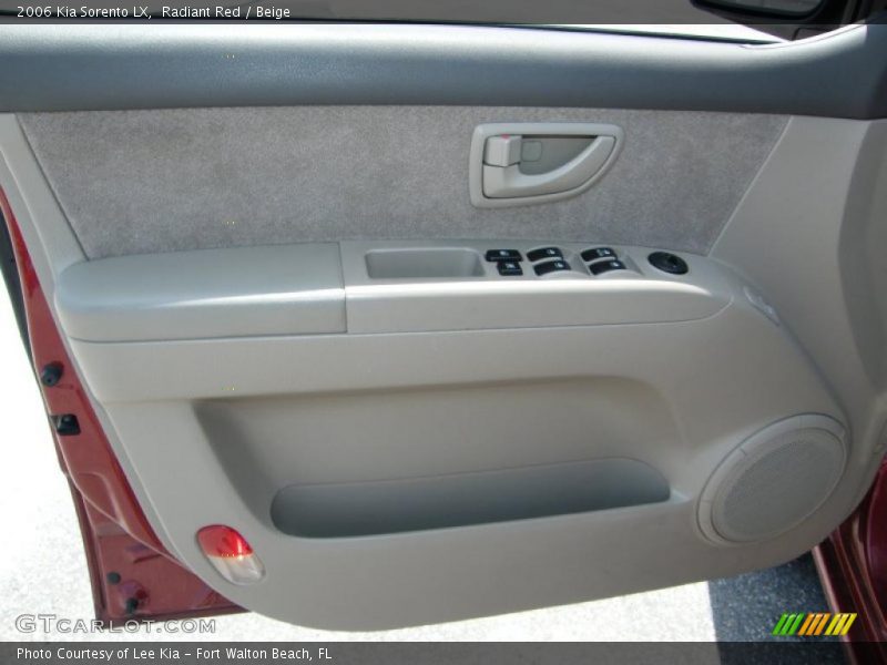 Radiant Red / Beige 2006 Kia Sorento LX