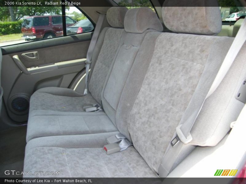 Radiant Red / Beige 2006 Kia Sorento LX