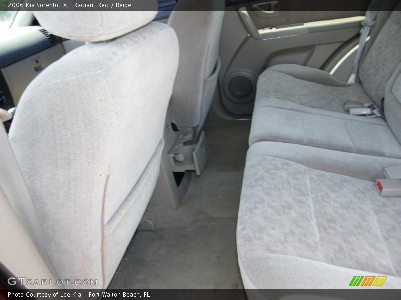 Radiant Red / Beige 2006 Kia Sorento LX