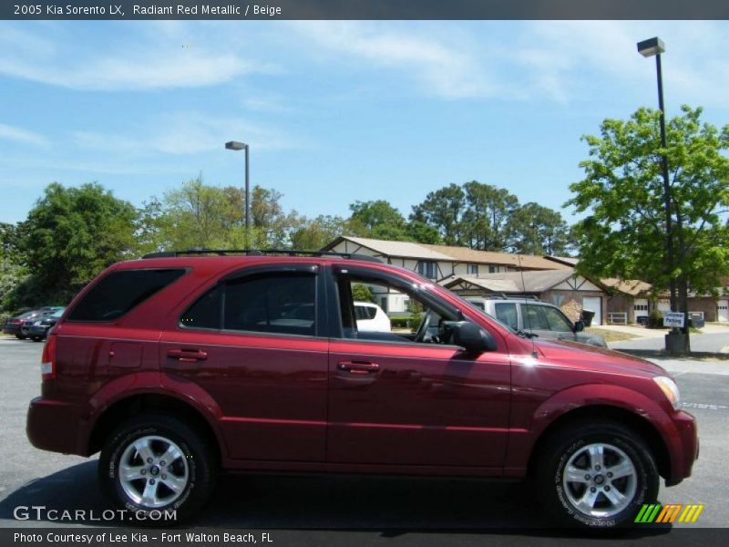 Radiant Red Metallic / Beige 2005 Kia Sorento LX