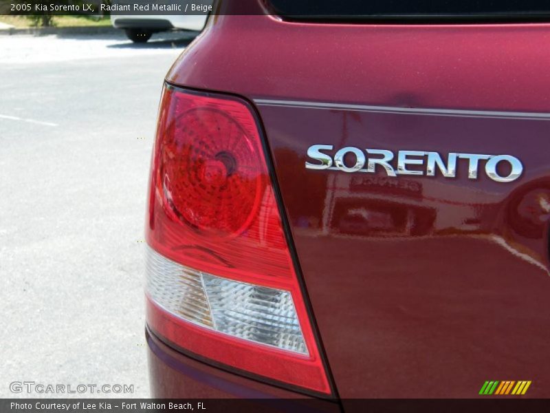 Radiant Red Metallic / Beige 2005 Kia Sorento LX