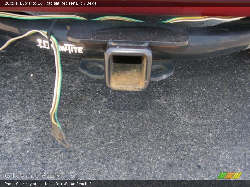 Radiant Red Metallic / Beige 2005 Kia Sorento LX