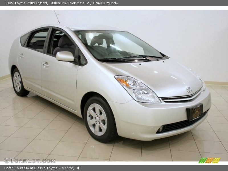Millenium Silver Metallic / Gray/Burgundy 2005 Toyota Prius Hybrid