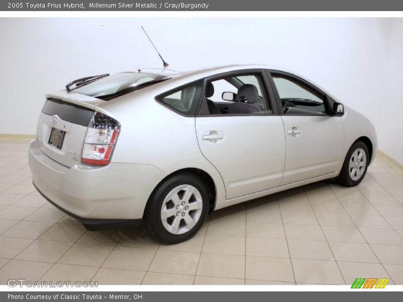 Millenium Silver Metallic / Gray/Burgundy 2005 Toyota Prius Hybrid