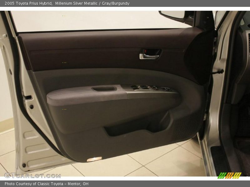 Millenium Silver Metallic / Gray/Burgundy 2005 Toyota Prius Hybrid