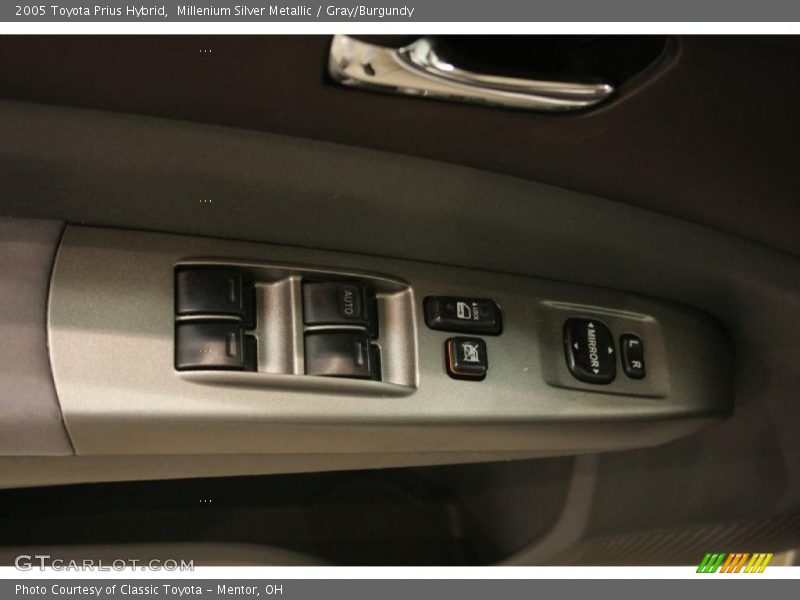 Millenium Silver Metallic / Gray/Burgundy 2005 Toyota Prius Hybrid