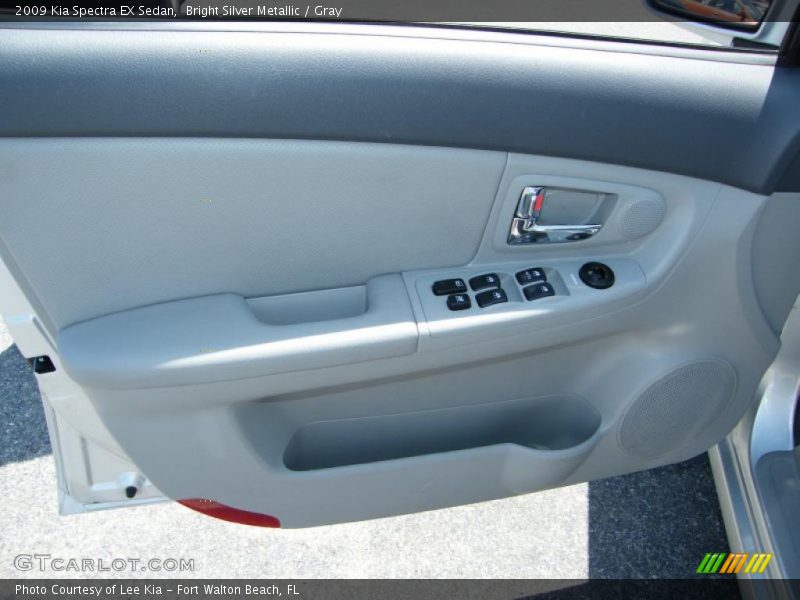 Bright Silver Metallic / Gray 2009 Kia Spectra EX Sedan