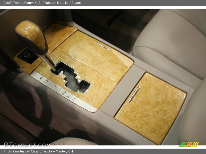 Titanium Metallic / Bisque 2007 Toyota Camry XLE