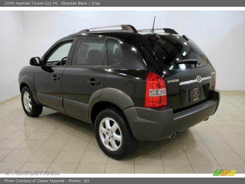 Obsidian Black / Gray 2005 Hyundai Tucson GLS V6