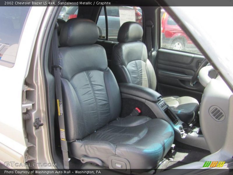 Sandalwood Metallic / Graphite 2002 Chevrolet Blazer LS 4x4