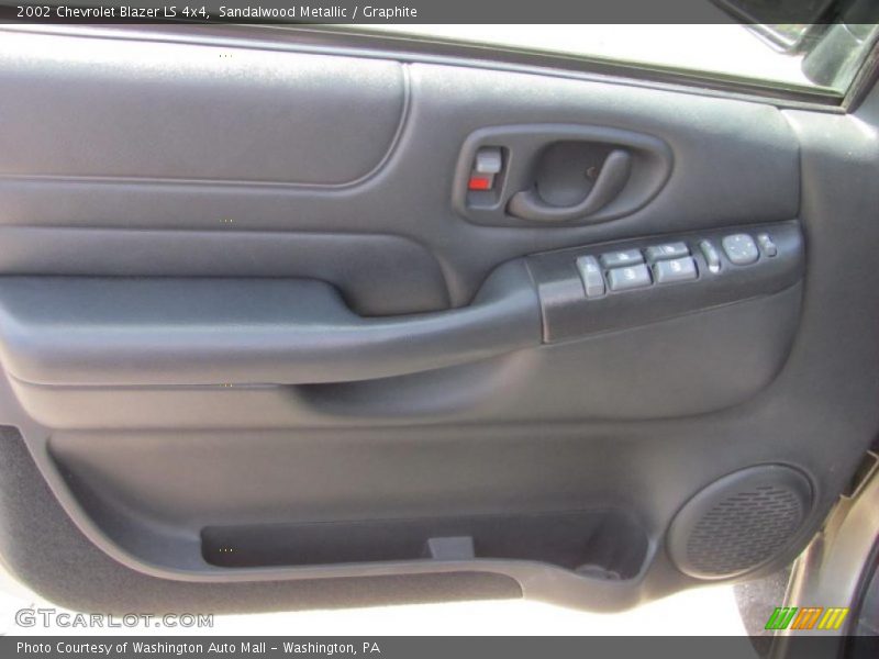 Sandalwood Metallic / Graphite 2002 Chevrolet Blazer LS 4x4