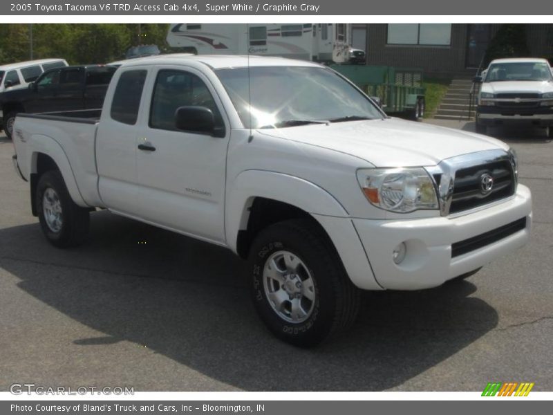 Super White / Graphite Gray 2005 Toyota Tacoma V6 TRD Access Cab 4x4