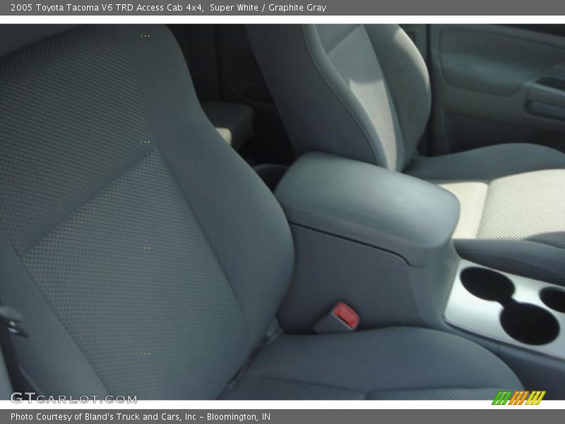 Super White / Graphite Gray 2005 Toyota Tacoma V6 TRD Access Cab 4x4