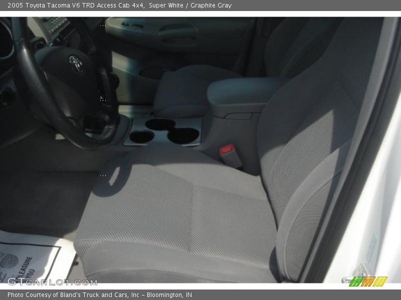 Super White / Graphite Gray 2005 Toyota Tacoma V6 TRD Access Cab 4x4
