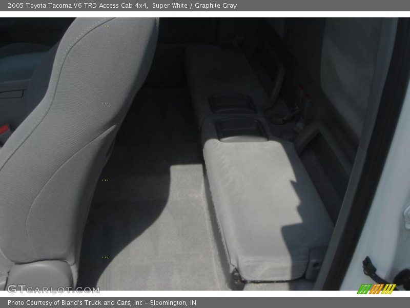 Super White / Graphite Gray 2005 Toyota Tacoma V6 TRD Access Cab 4x4