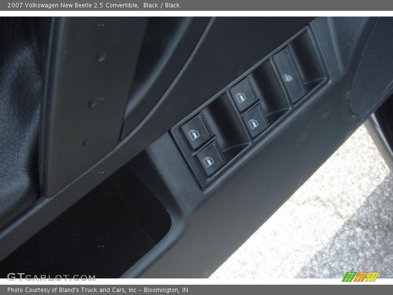 Black / Black 2007 Volkswagen New Beetle 2.5 Convertible