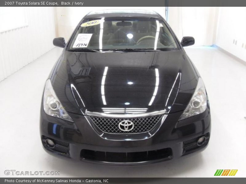 Black / Ivory 2007 Toyota Solara SE Coupe