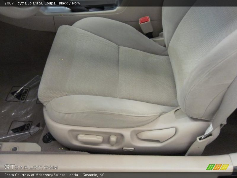 Black / Ivory 2007 Toyota Solara SE Coupe