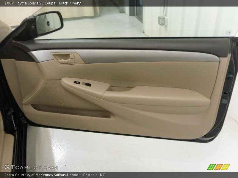 Black / Ivory 2007 Toyota Solara SE Coupe