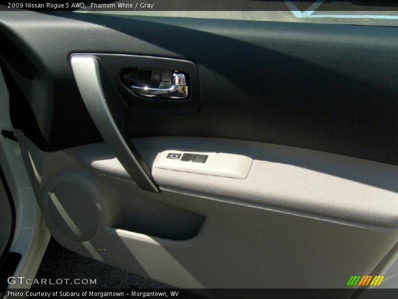 Phantom White / Gray 2009 Nissan Rogue S AWD