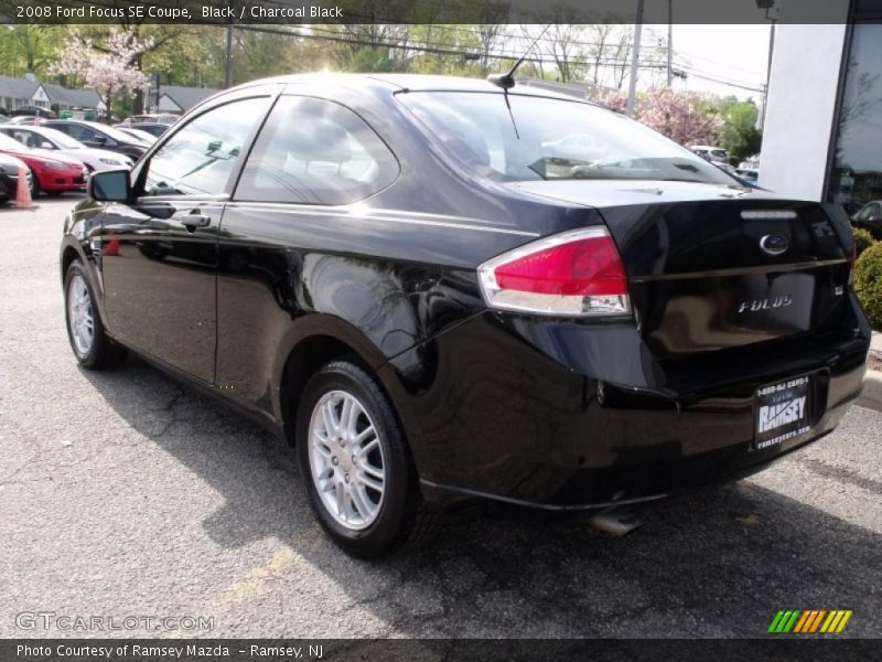 Black / Charcoal Black 2008 Ford Focus SE Coupe