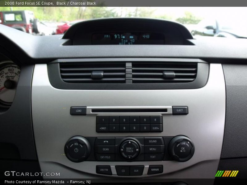Black / Charcoal Black 2008 Ford Focus SE Coupe