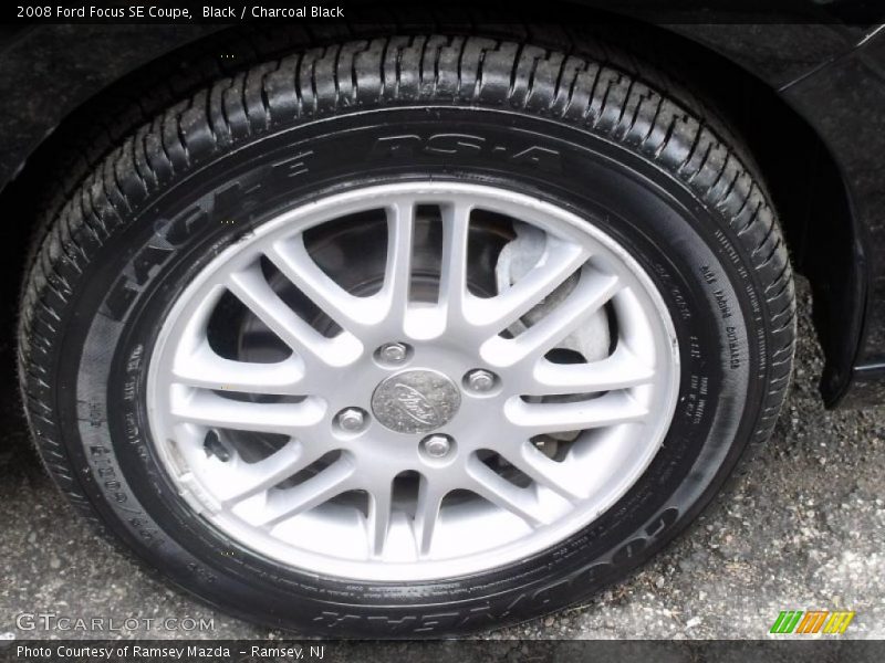 Black / Charcoal Black 2008 Ford Focus SE Coupe