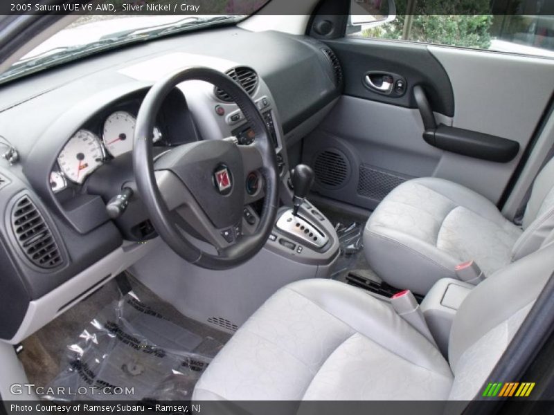Silver Nickel / Gray 2005 Saturn VUE V6 AWD