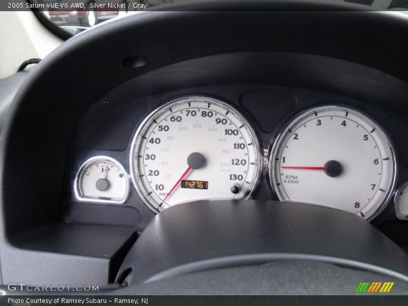 Silver Nickel / Gray 2005 Saturn VUE V6 AWD