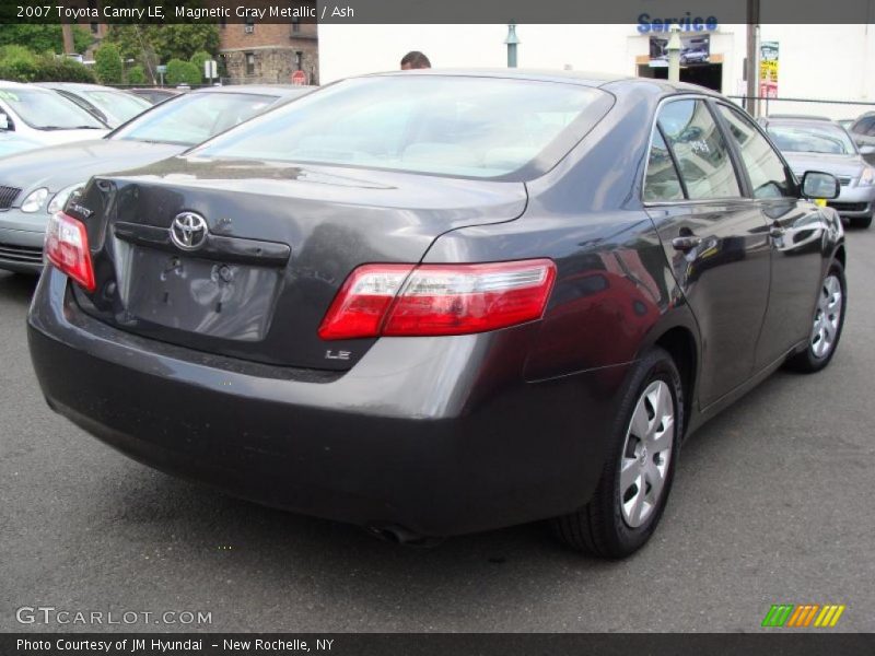Magnetic Gray Metallic / Ash 2007 Toyota Camry LE